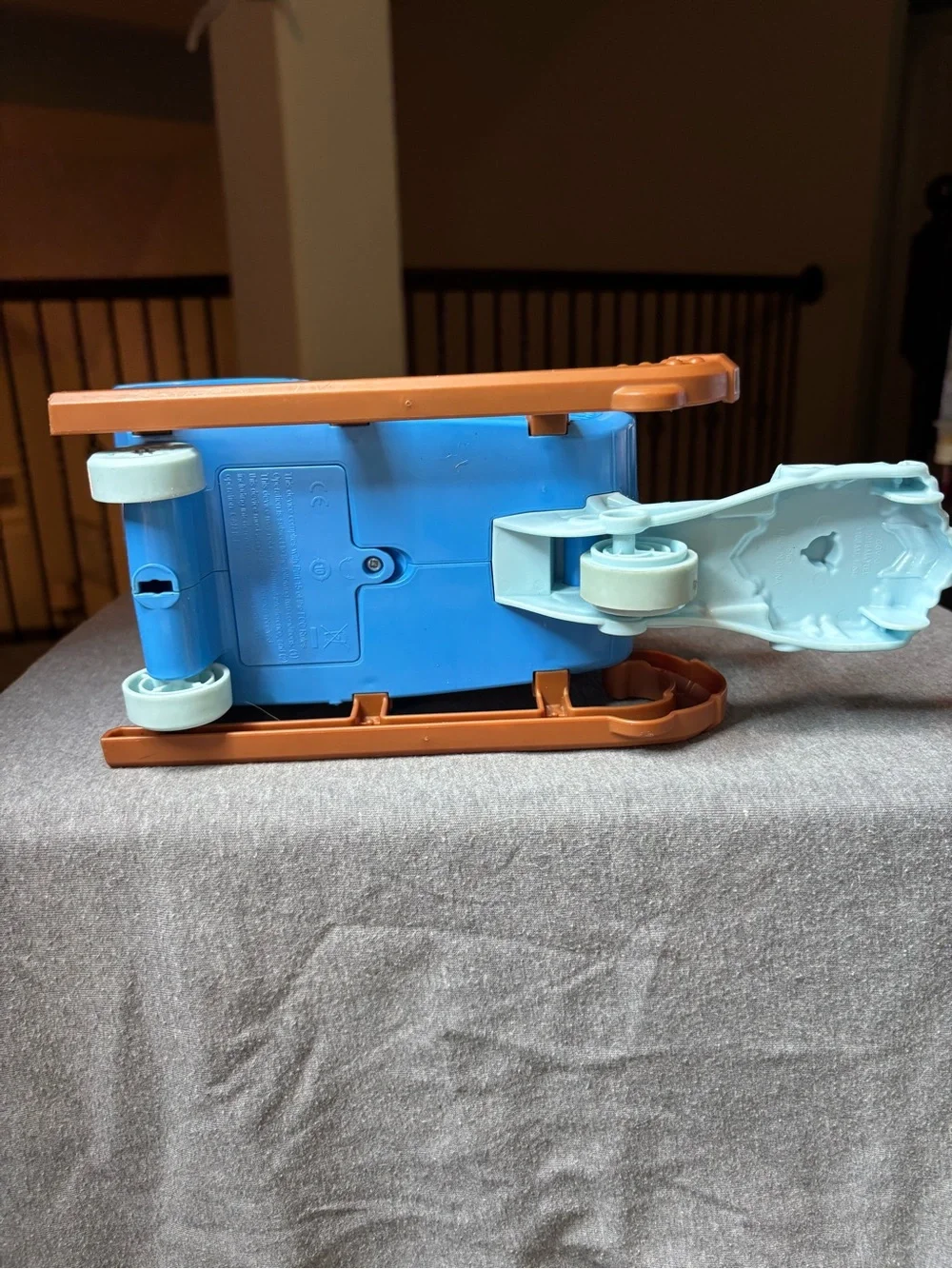 Fisher Price Little People Disney’s Frozen Kristoff’s Light Up Sleigh Gift Toy
